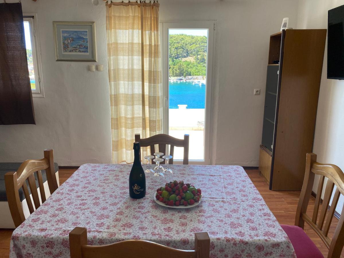 Apartments Peronja Jelsa Seafront Jelsa (Hvar) Exterior foto