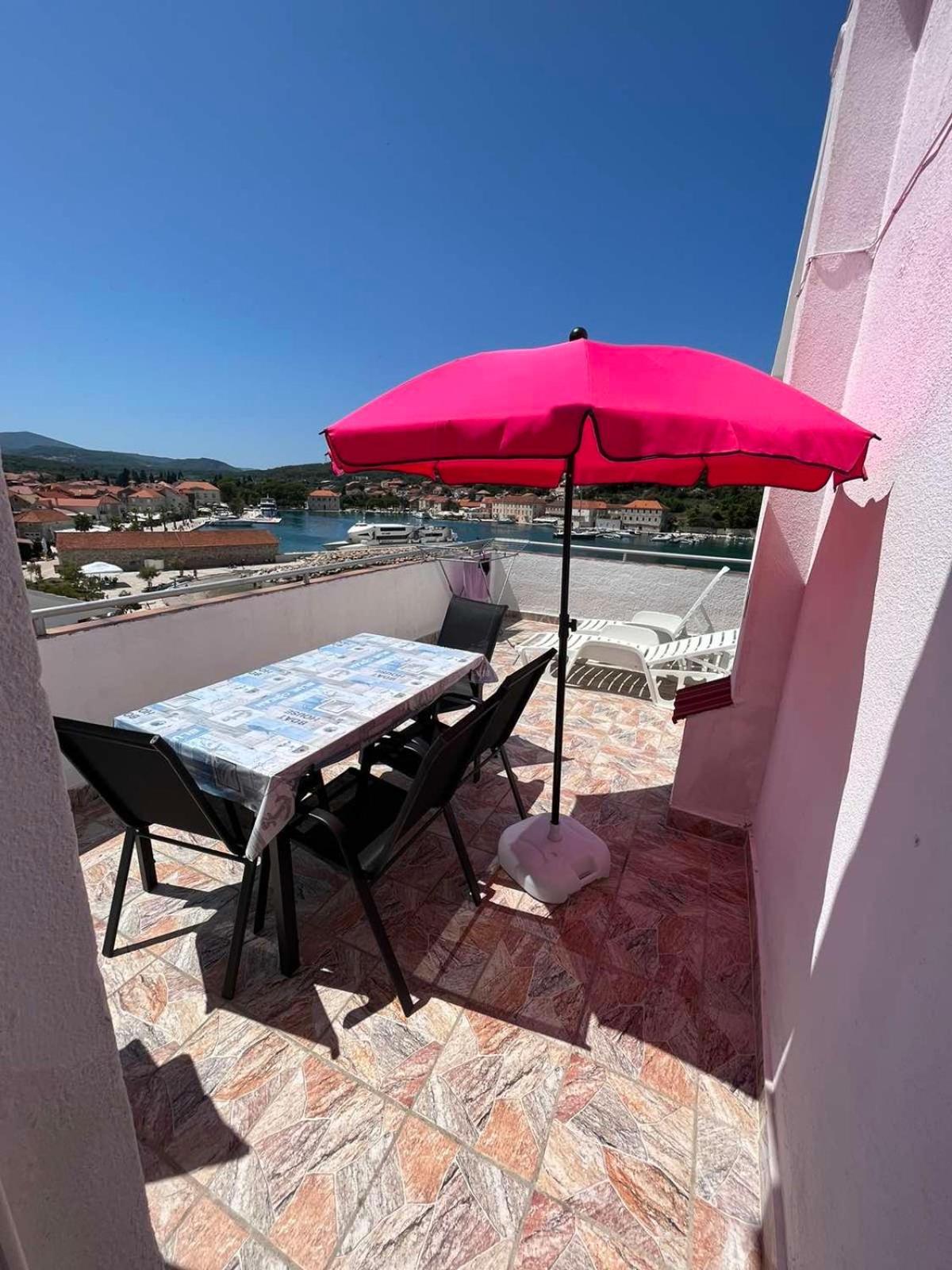 Apartments Peronja Jelsa Seafront Jelsa (Hvar) Exterior foto