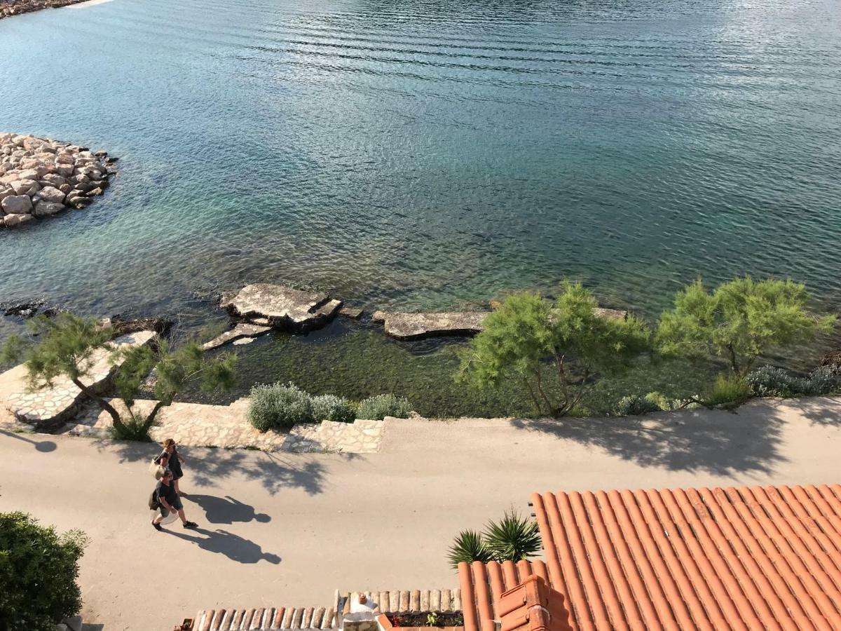 Apartments Peronja Jelsa Seafront Jelsa (Hvar) Exterior foto